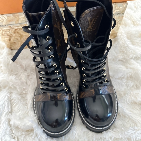 Louis Vuitton Boots - Picture 11 of 11